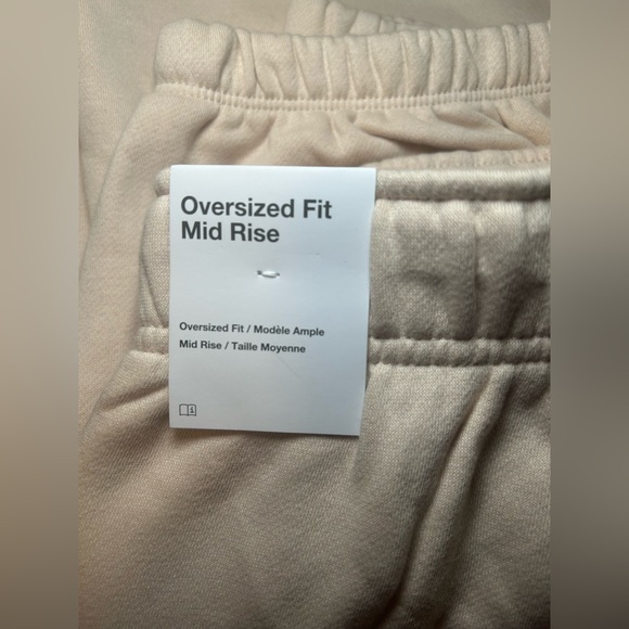 Nike NWT Women's Sweatpants - Picture 4 of 4